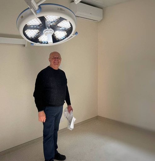 Хірургічна LED-лампа 500 LED / 700 LED